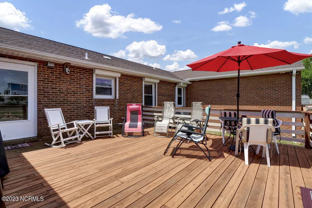 116 Myrtle Avenue Kure Beach, NC 28449