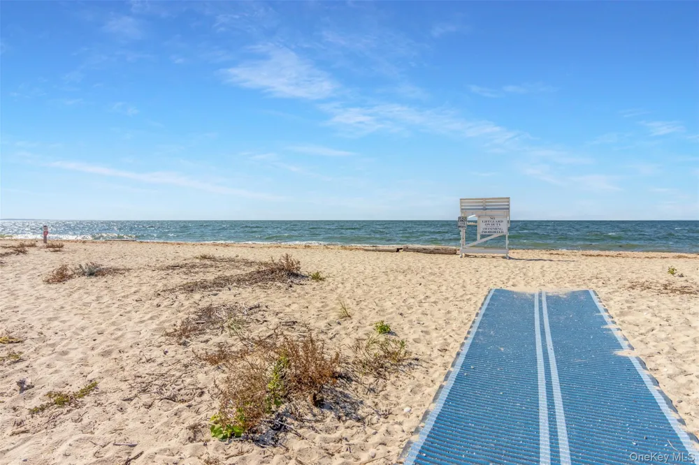 485 Pine Road Southold, NY 11971