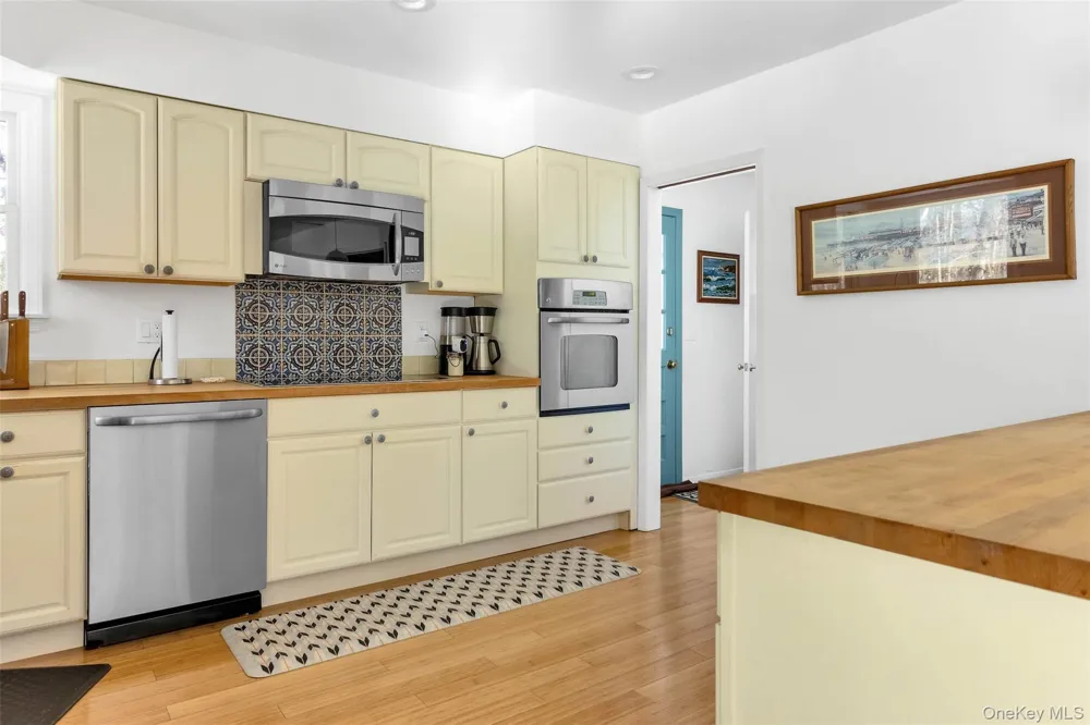 485 Pine Road Southold, NY 11971