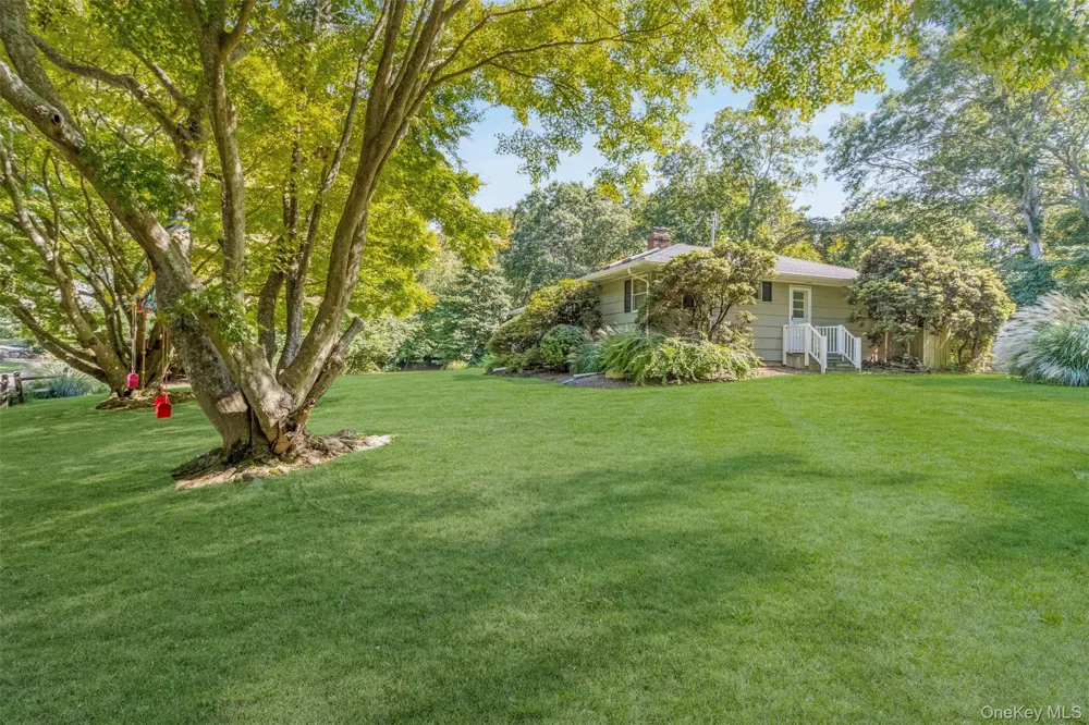 485 Pine Road Southold, NY 11971