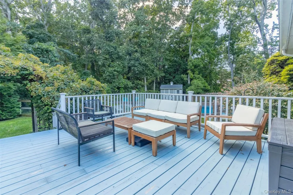 485 Pine Road Southold, NY 11971