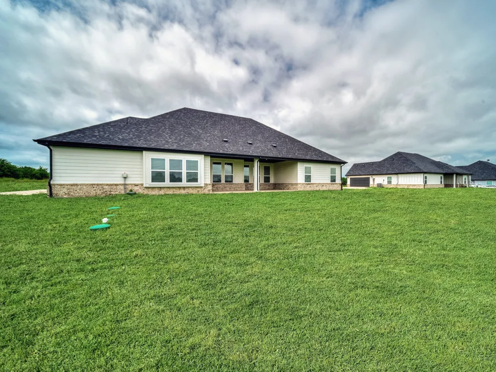 2544 W FM 1566 Celeste, TX 75423