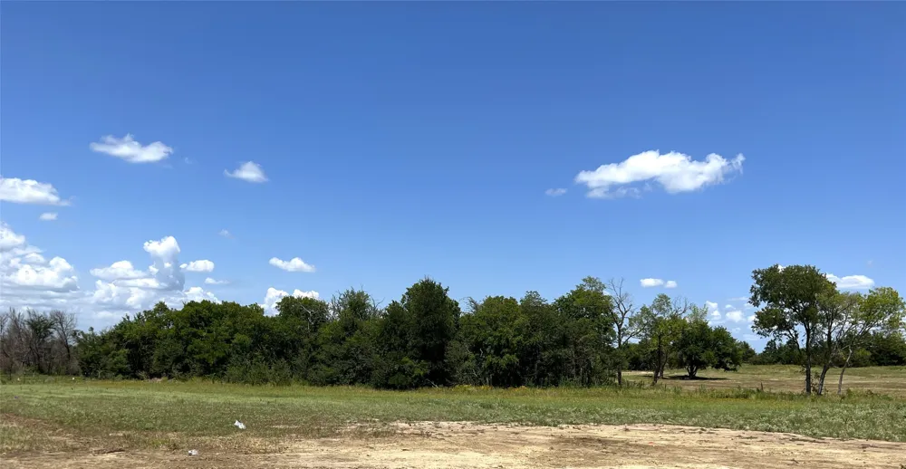 2544 W FM 1566 Celeste, TX 75423