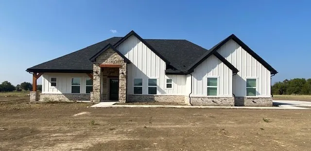 2544 W FM 1566 Celeste, TX 75423