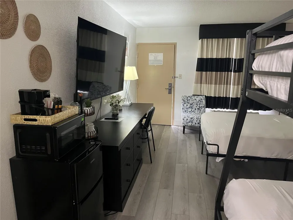7150 TAMIAMI TRAIL #S510 Sarasota, FL 34243