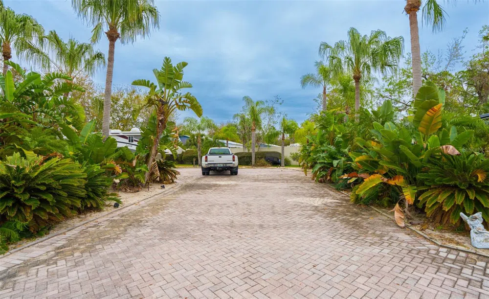 6861 AMANDA VISTA CIRCLE Land O Lakes, FL 34637