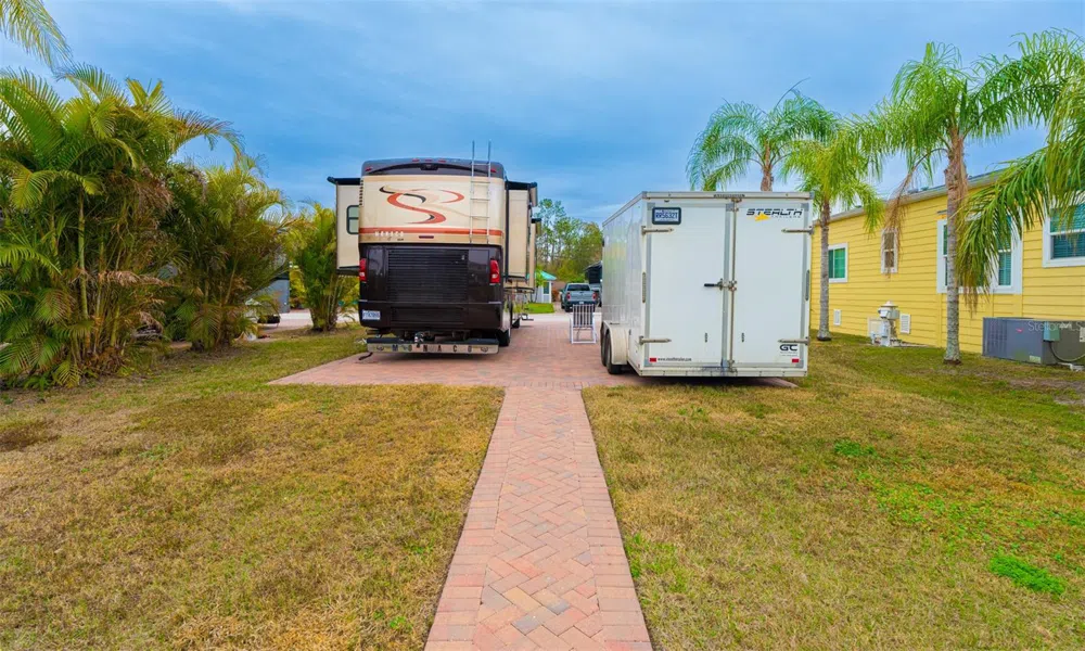 6940 AMANDA VISTA CIRCLE Land O Lakes, FL 34637