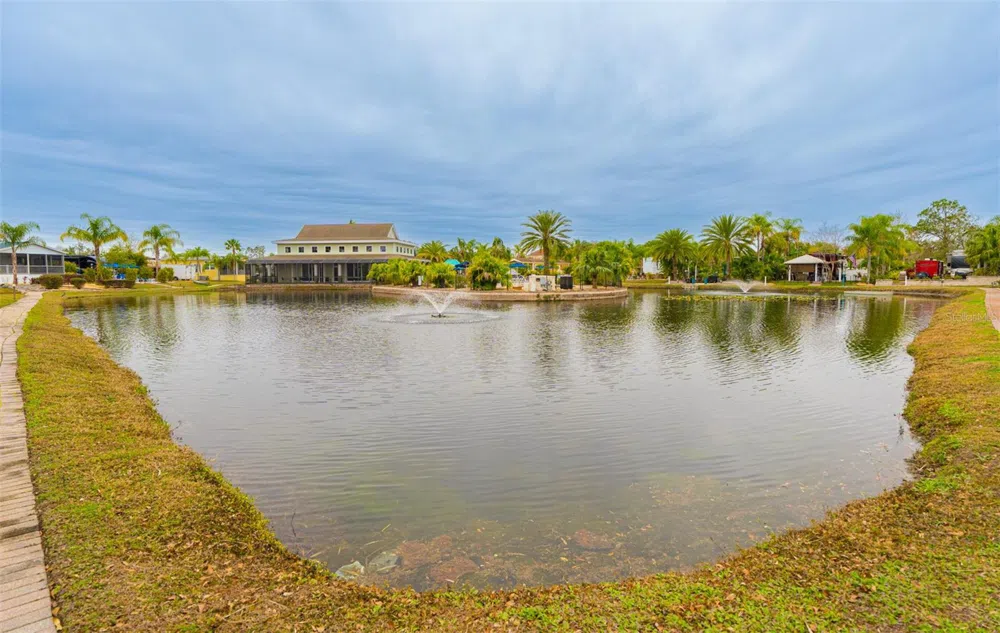 6948 AMANDA VISTA CIRCLE Land O Lakes, FL 34637