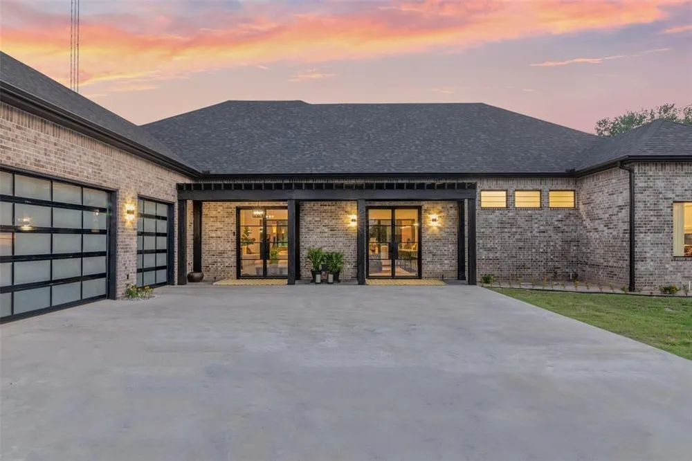255 Private Road 5941 Emory, TX 75440