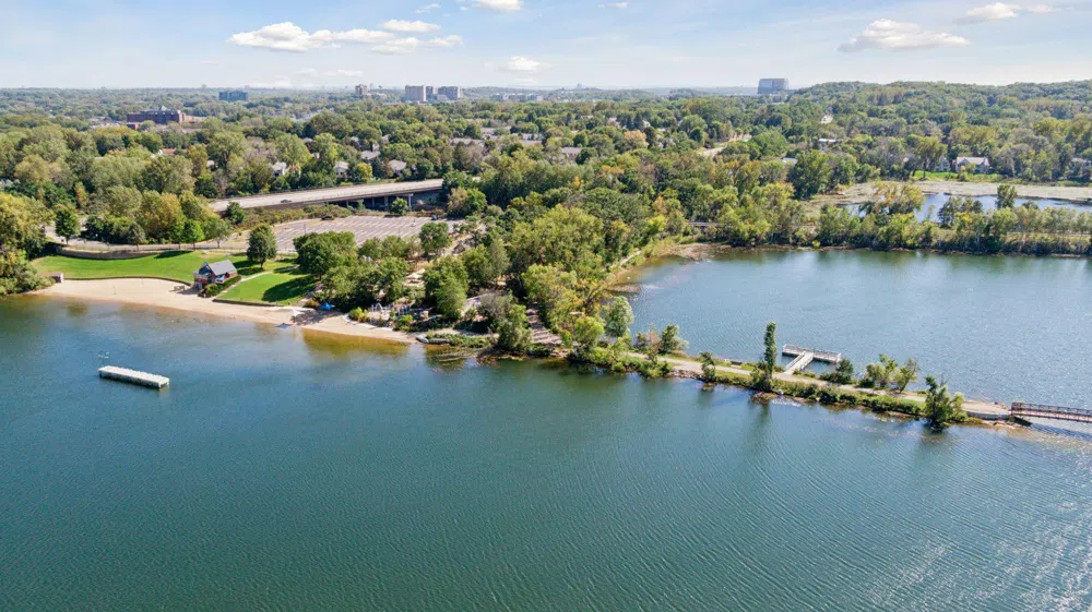5038 Dominick Spur Hopkins, MN 55343