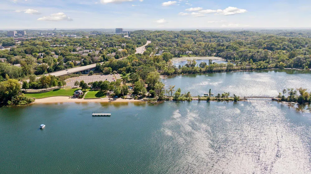5038 Dominick Spur Hopkins, MN 55343