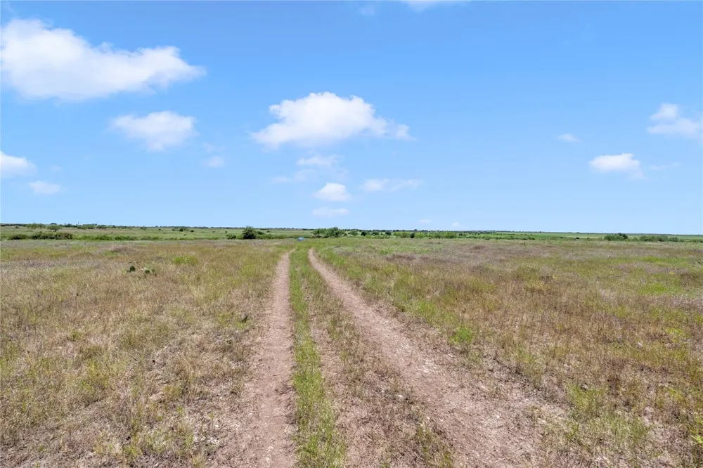 10600 County Road 210 Road Bertram, TX 78605