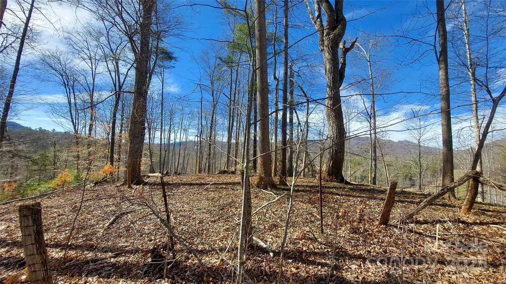 103 Barn Road Burnsville, NC 28714
