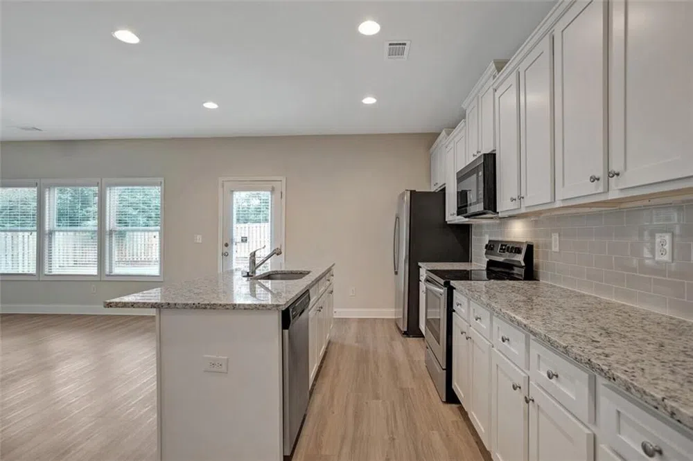 112 Chase Landing Drive #Macland Loganville, GA 30052