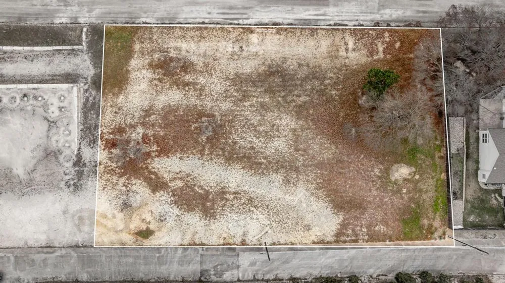 Avenue W #10 & #11 Clifton, TX 76634