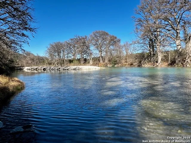 250 Redbud Rd. Concan, TX 78838