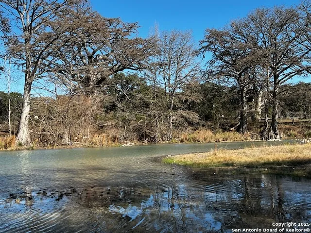 250 Redbud Rd. Concan, TX 78838