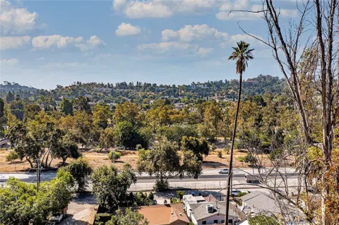 300 S Avenue 58