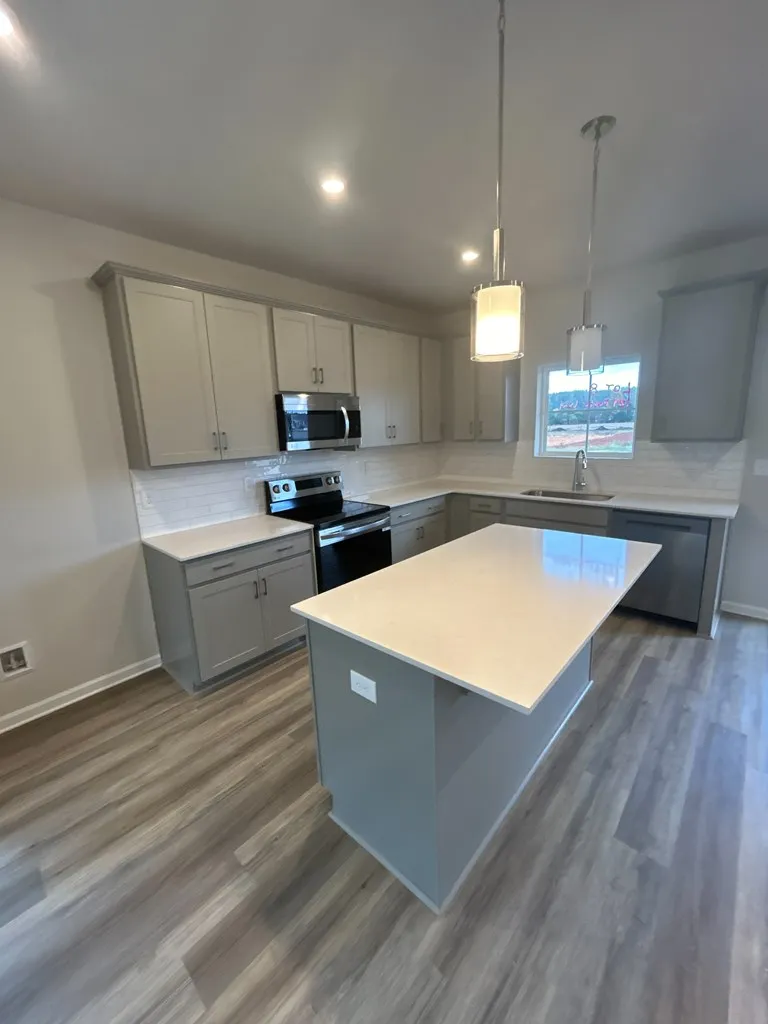 Unit 27 Grove Loop Blue Ridge, GA 30513
