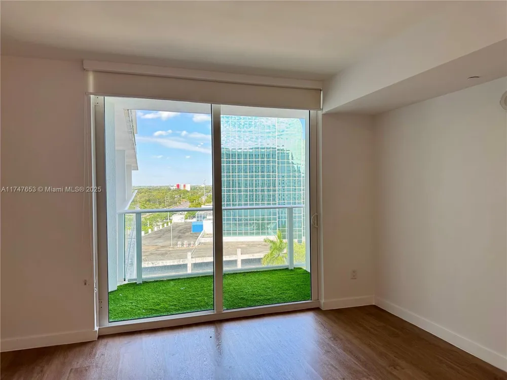 4250 Biscayne Blvd #1006 Miami, FL 33137