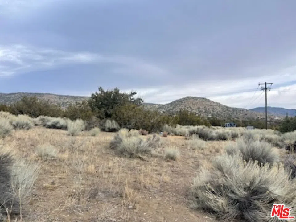 Na Tehachapi, CA 93561