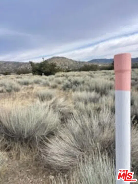 Na Tehachapi, CA 93561