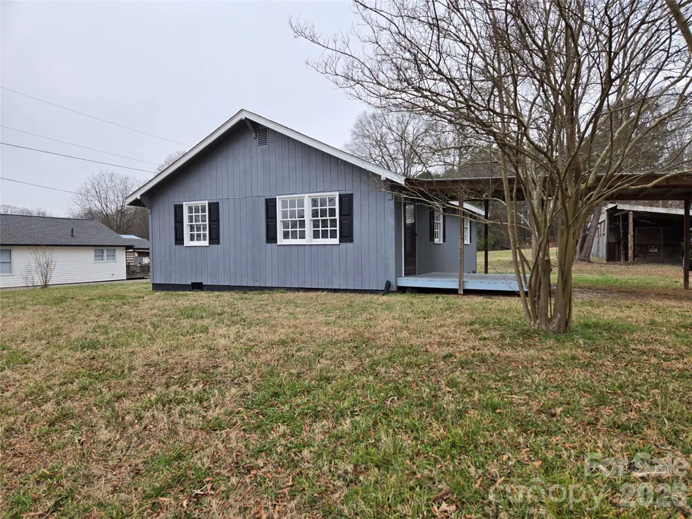 915 Chapel Street Landis, NC 28088