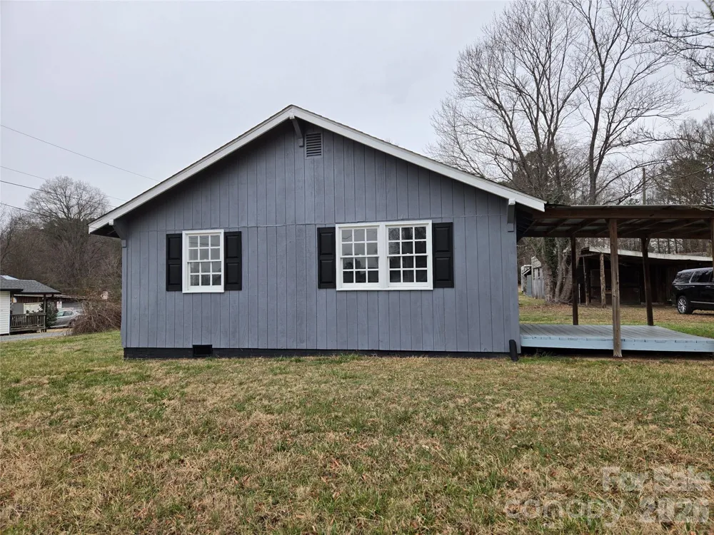 915 Chapel Street Landis, NC 28088