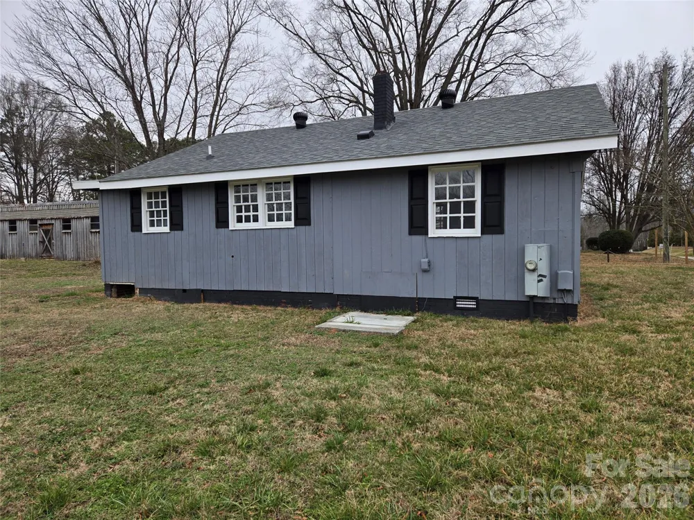 915 Chapel Street Landis, NC 28088