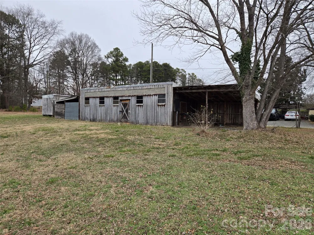 915 Chapel Street Landis, NC 28088