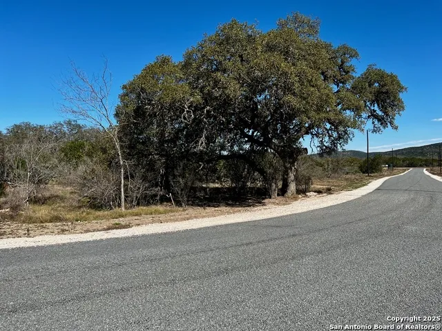 330 Madrone Concan, TX 78838