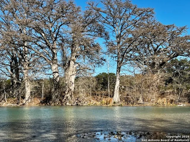 330 Madrone Concan, TX 78838