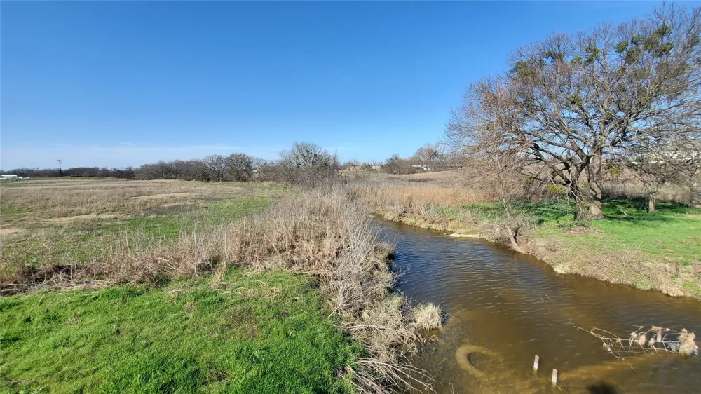 400 W HWY 22 Frost, TX 76641