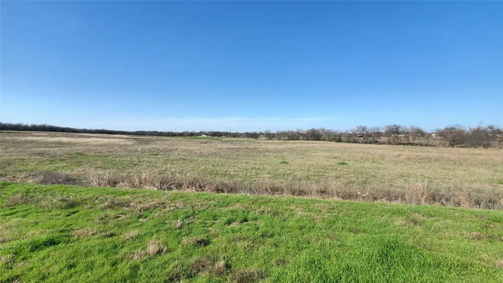 400 W HWY 22 Frost, TX 76641