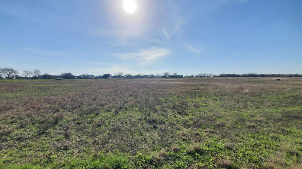 400 W HWY 22 Frost, TX 76641