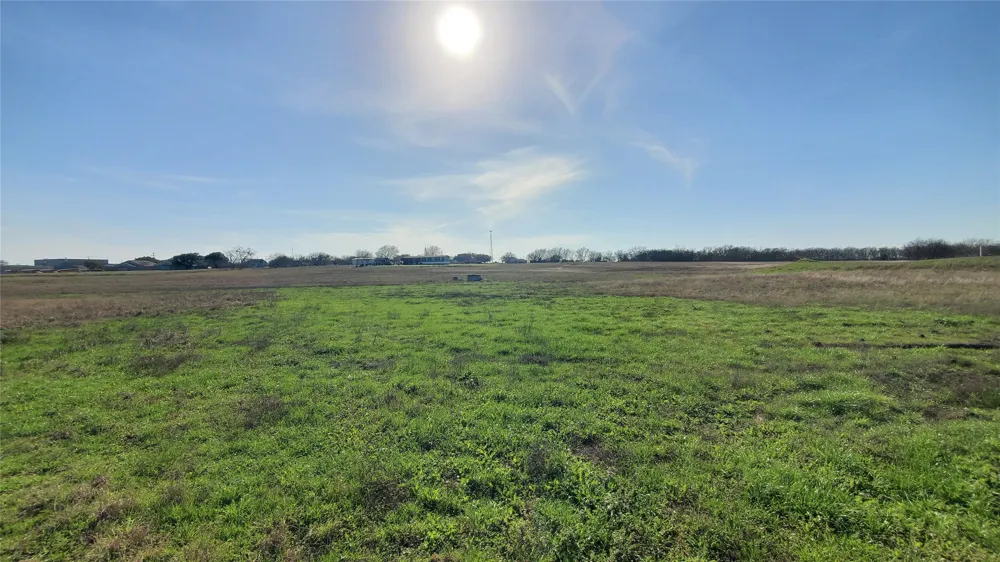400 W HWY 22 Frost, TX 76641