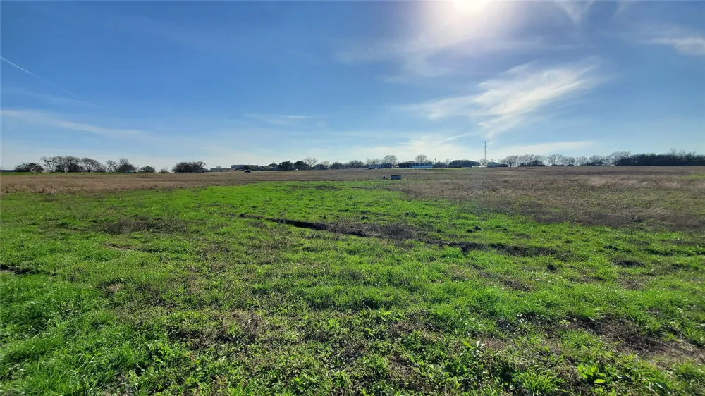 400 W HWY 22 Frost, TX 76641