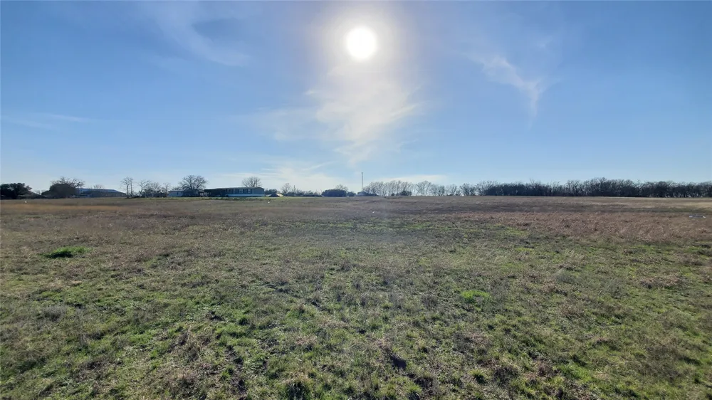 400 W HWY 22 Frost, TX 76641
