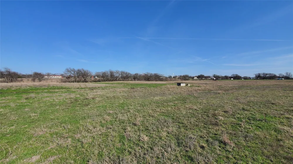 400 W HWY 22 Frost, TX 76641