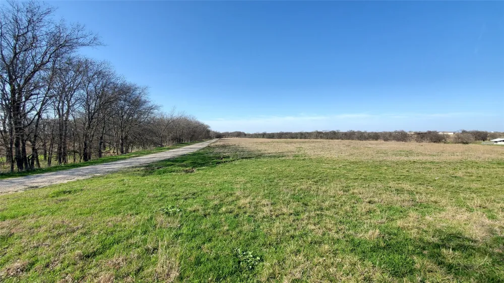 400 W HWY 22 Frost, TX 76641