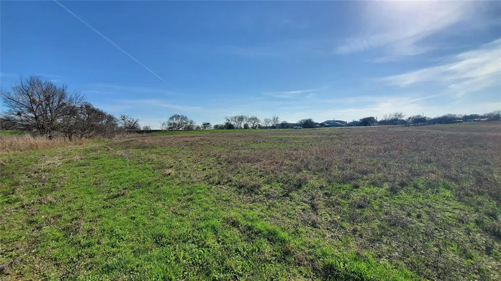 400 W HWY 22 Frost, TX 76641