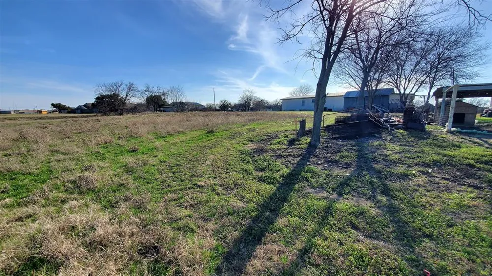 400 W HWY 22 Frost, TX 76641