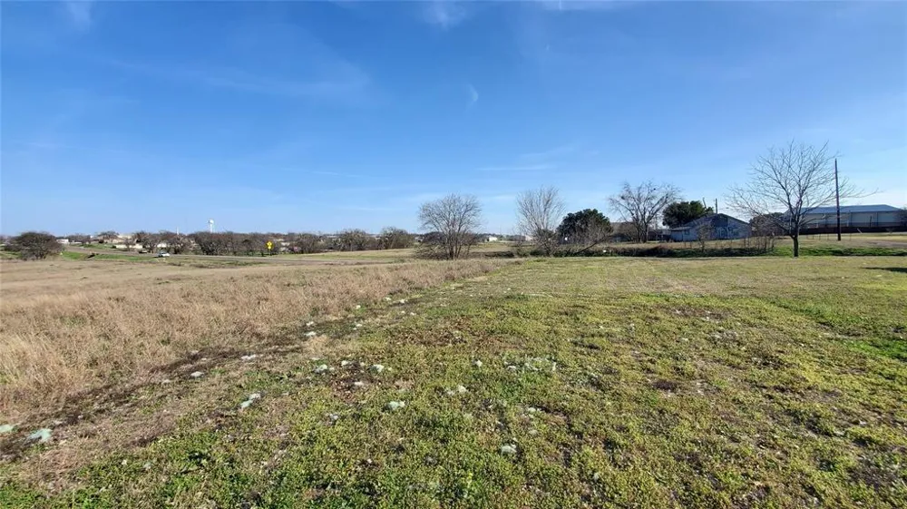 400 W HWY 22 Frost, TX 76641
