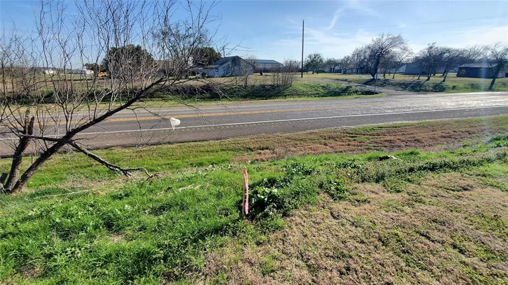 400 W HWY 22 Frost, TX 76641