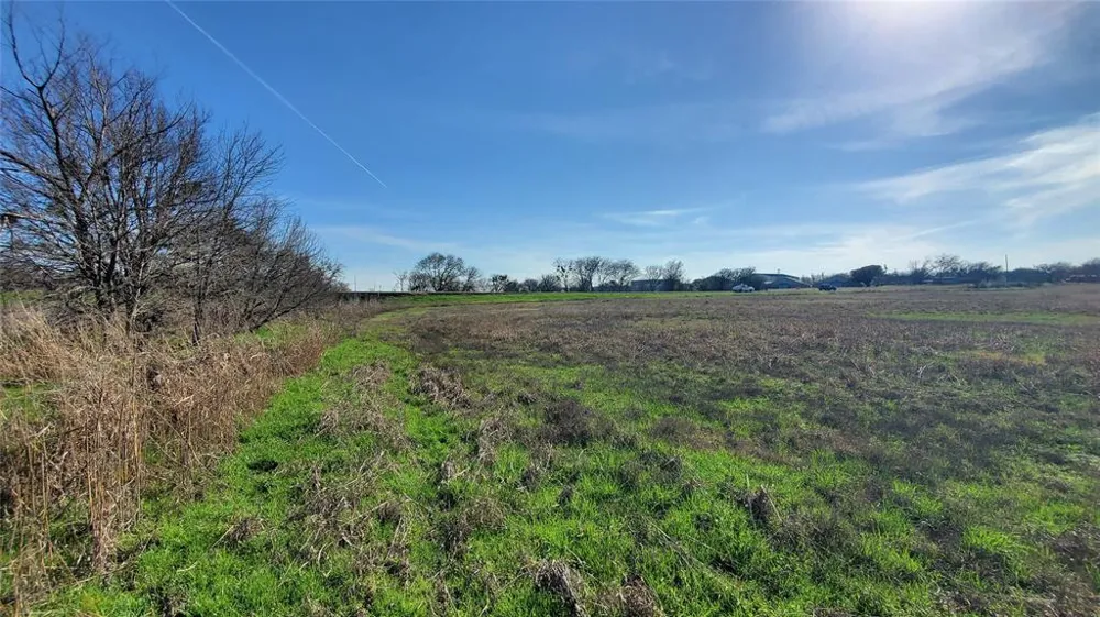 400 W HWY 22 Frost, TX 76641