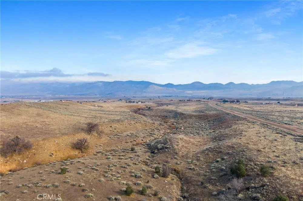 Summers Drive Tehachapi, CA 93561
