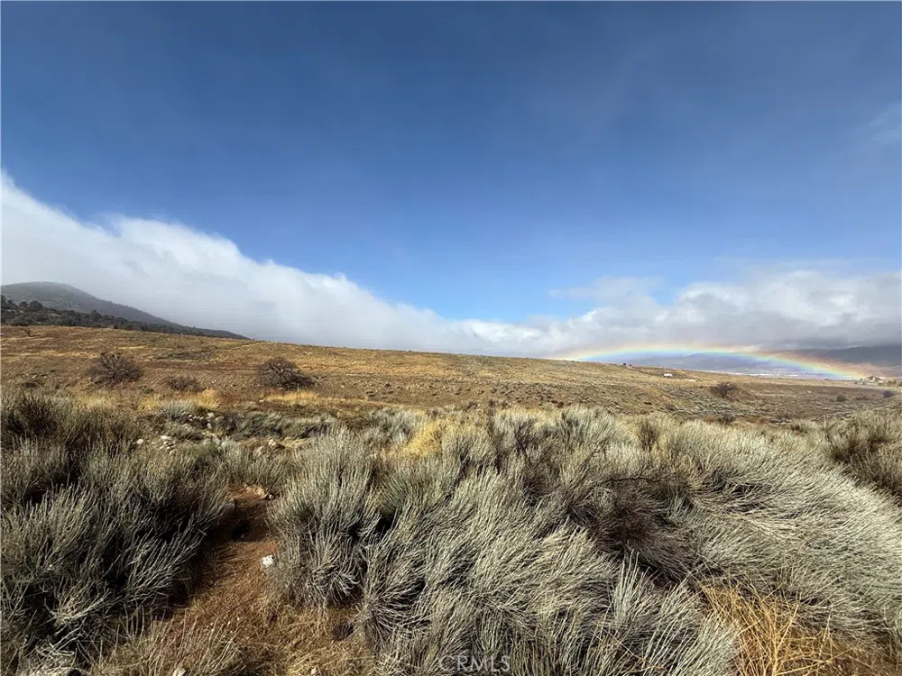 Summers Drive Tehachapi, CA 93561