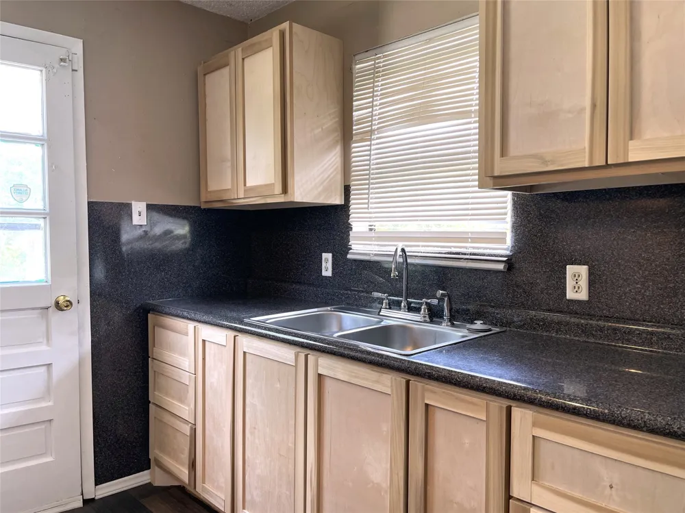 901 Washington Street Teague, TX 75860