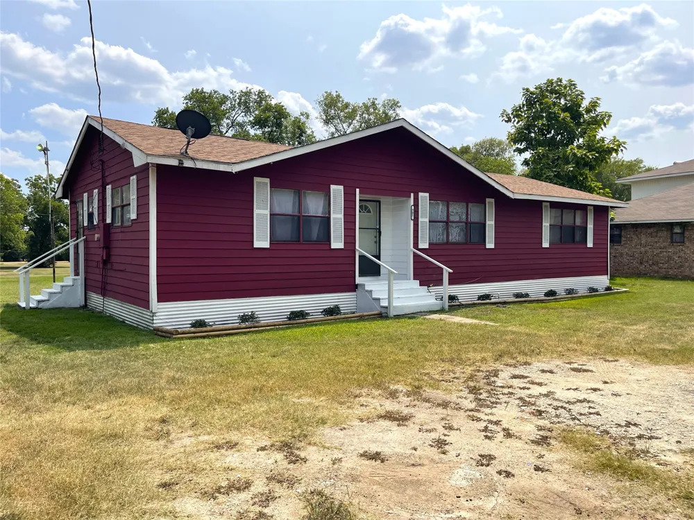 901 Washington Street Teague, TX 75860