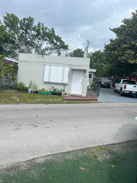 2381 NE 137 ST